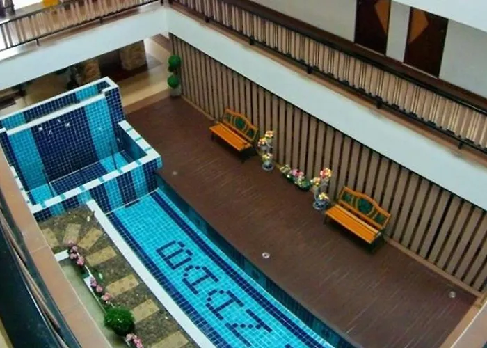 Grannylla Charoenkrung Aparthotel