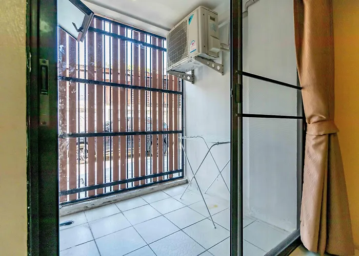 Grannylla Charoenkrung 3*