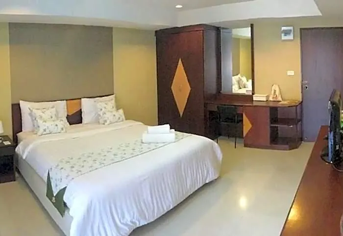 Grannylla Charoenkrung Aparthotel 3*